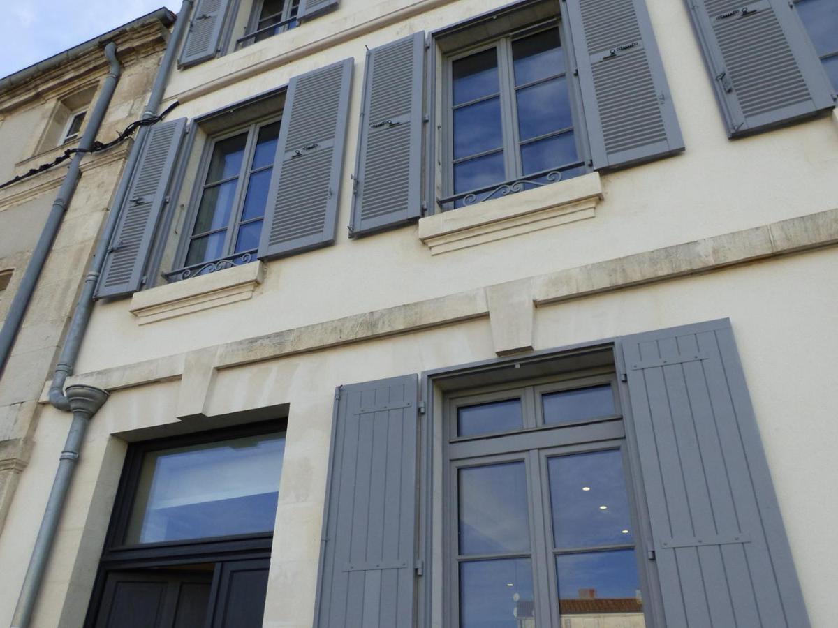 Charmant 2 Pieces Au Coeur De La Rochelle, Ideal Pour 2 Personnes - Fr-1-551-33 La Rochelle  Luaran gambar